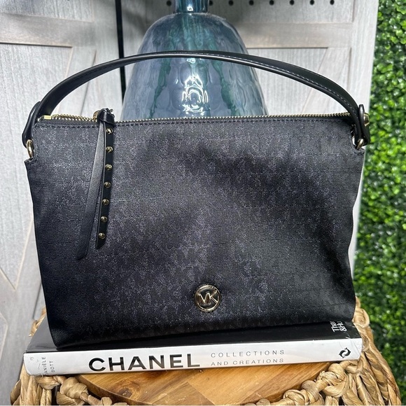 Mk shailene black gold studded pull zip nwt - Picture 3 of 15